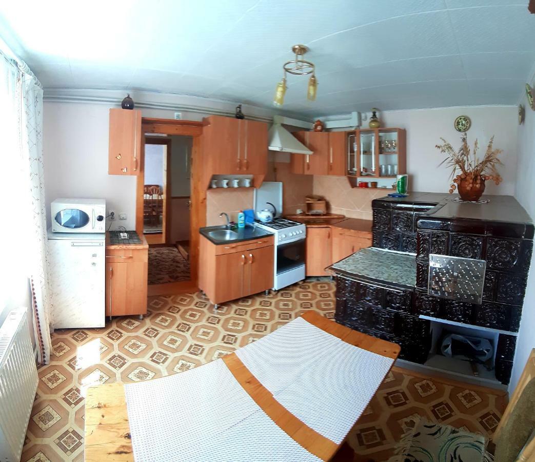 Guest House Karpaty Яремча Экстерьер фото